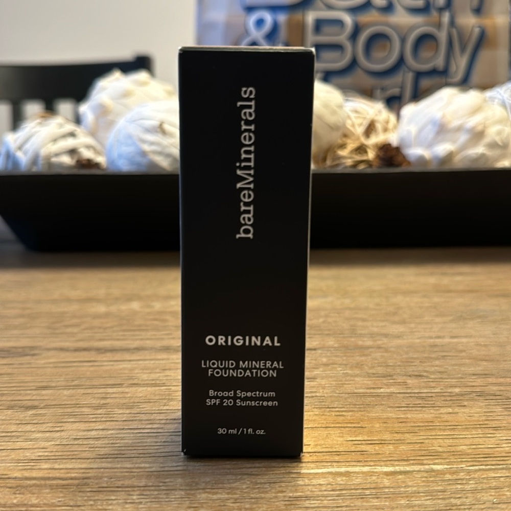 New bareMinerals Foundation